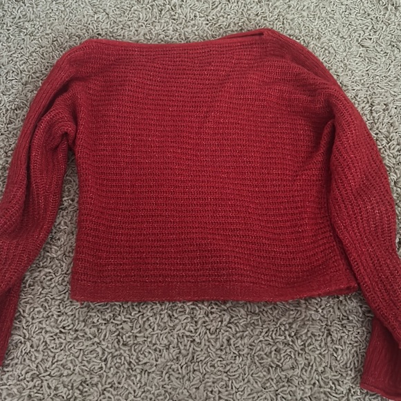sweater - Picture 4 of 6